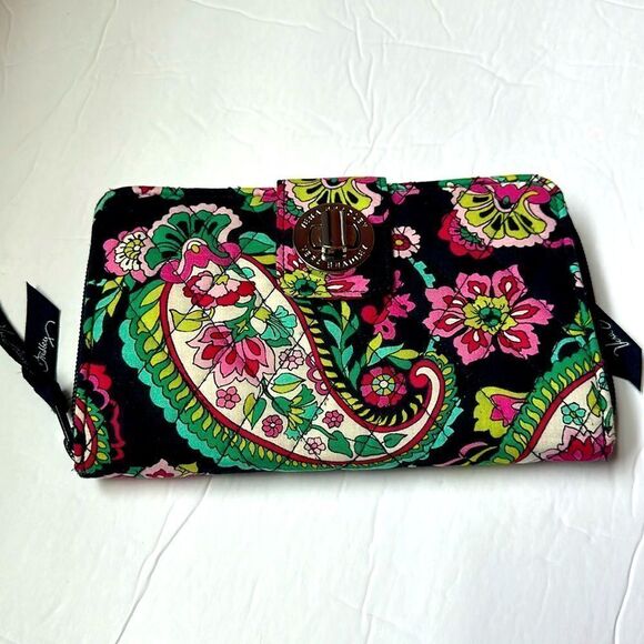 Vera Bradley Turnlock Wallet - Picture 1 of 7